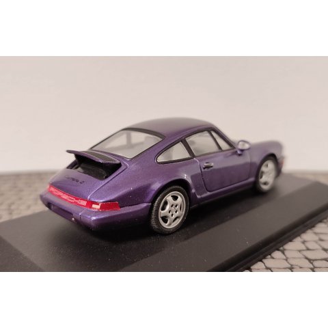 Porsche 911 Carrera 2/4 1992 - 1/43 Minichamps 